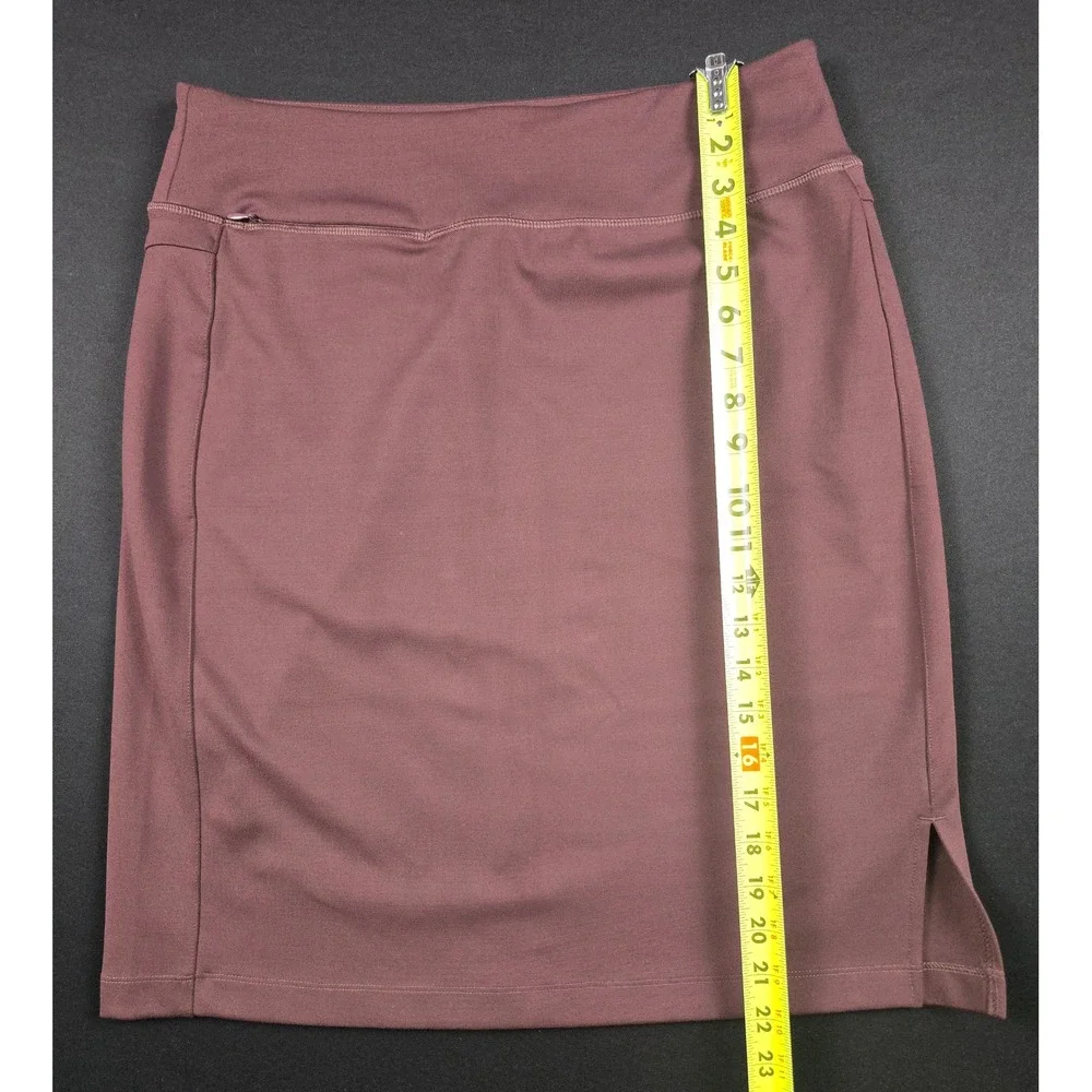 Duluth Trading Co Womens Size 8 Mauve Plum Active Skirt Zipper Pockets Stretch